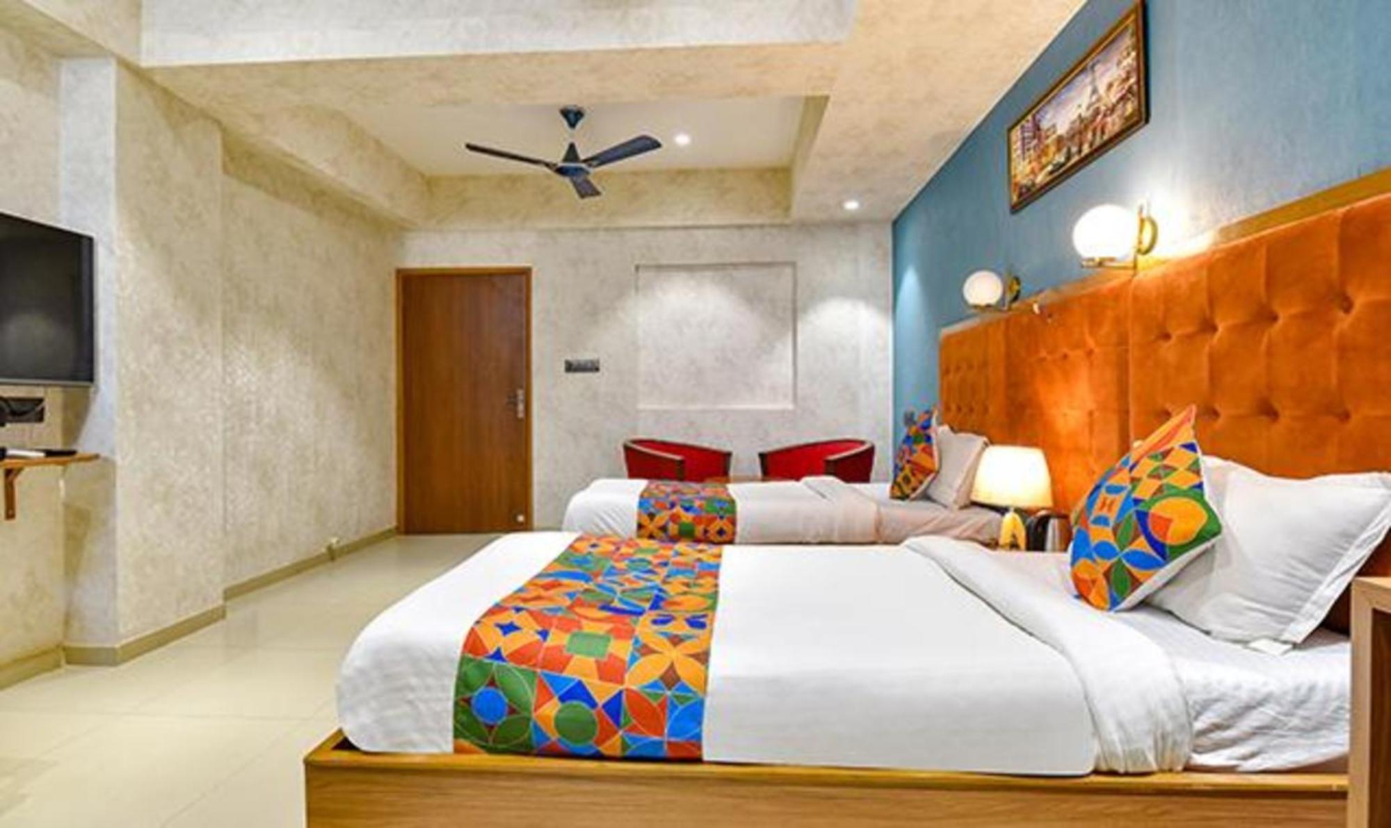 Fabhotel Siddharth Corporate - Vavol, Gandhinagar Extérieur photo