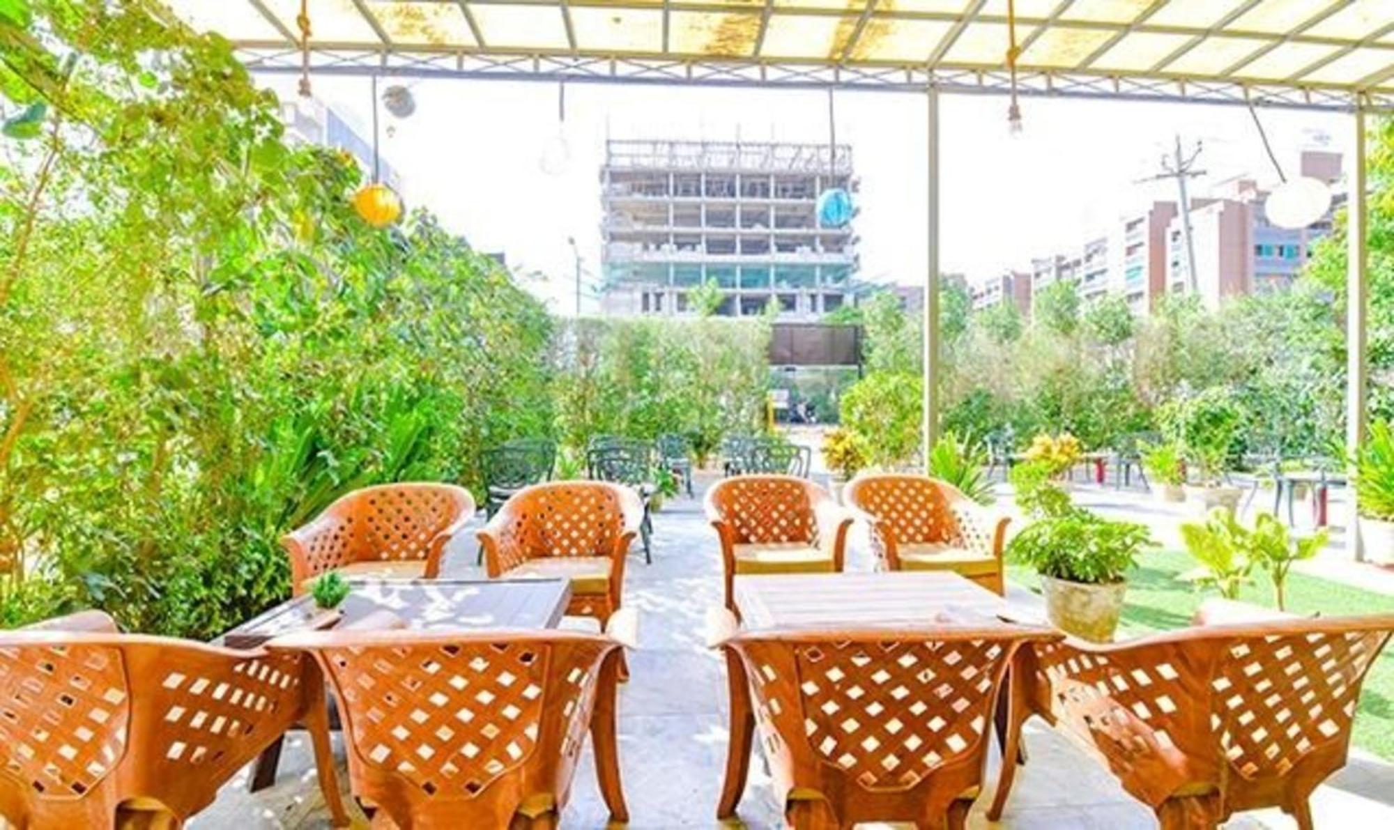 Fabhotel Siddharth Corporate - Vavol, Gandhinagar Extérieur photo