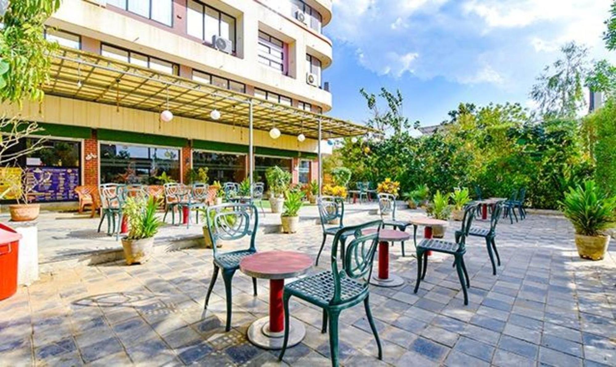 Fabhotel Siddharth Corporate - Vavol, Gandhinagar Extérieur photo