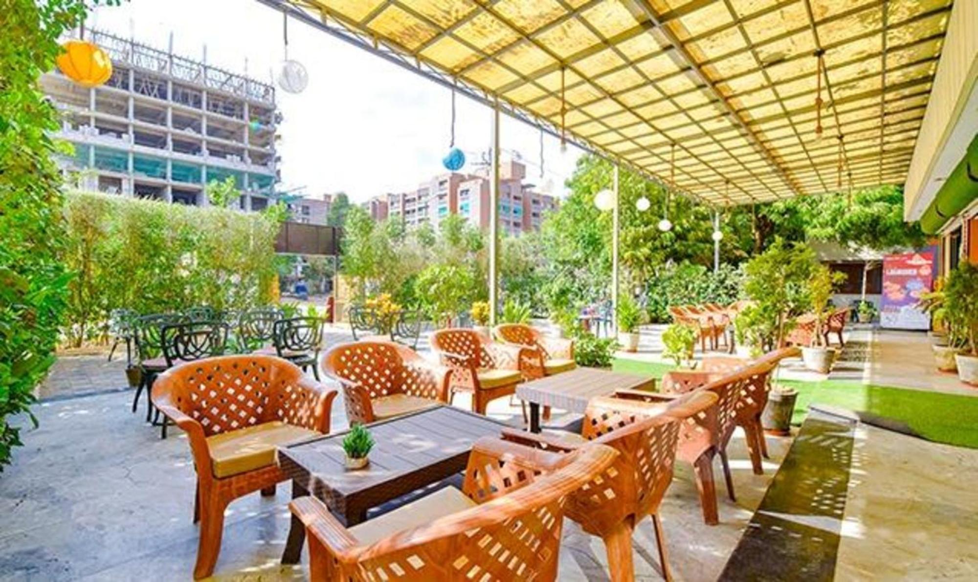 Fabhotel Siddharth Corporate - Vavol, Gandhinagar Extérieur photo